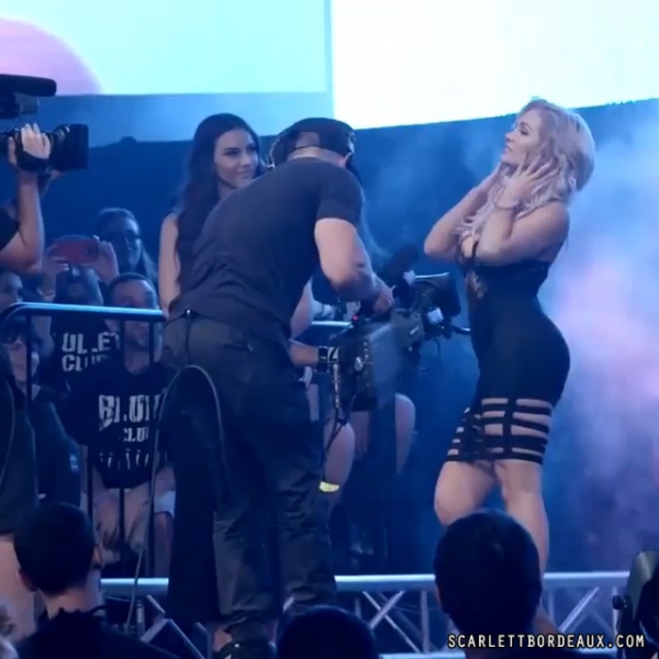 realscarlettbordeaux20180730_Still082.jpg